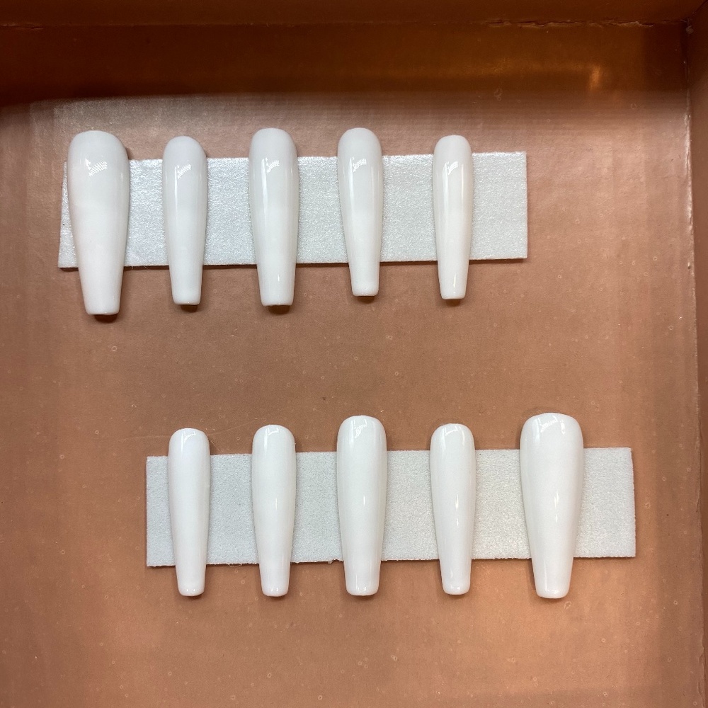 WHITE LUXURY PRESS ON NAILS- SET SIZES OR CUSTOM